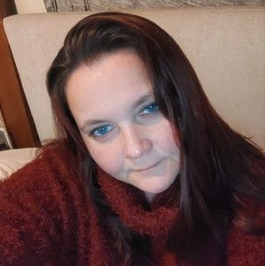 Meet your Posher, Della